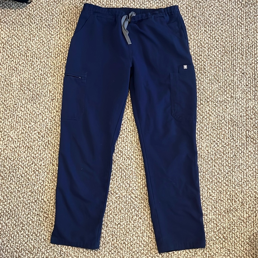 Figs Navy blue Yola scrub pants size Medium